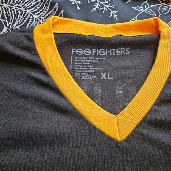 Foo Fighters 2024 US Tour Grohl Jersey - (Foo Fighters - XL) - Picture 3 of 3